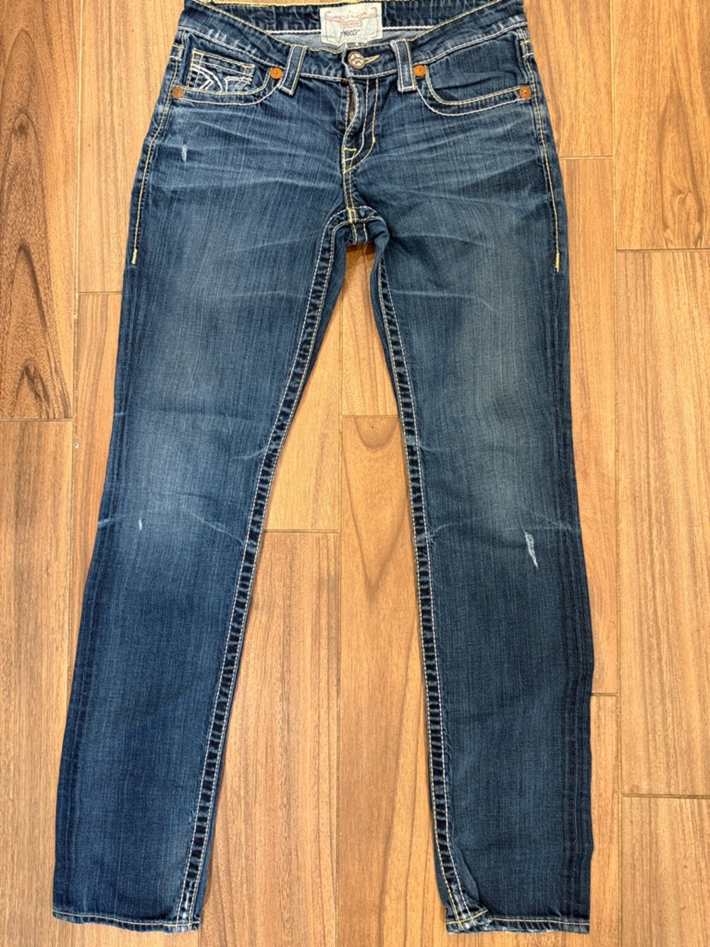 Dark Wash Women's Slim Straight Jeans. Waist 16”. Rise 8”. Inseam 32”